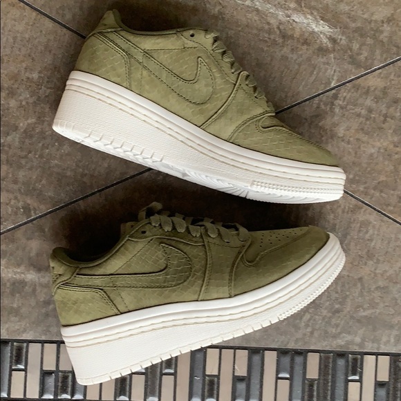 WMNS AIR JORDAN 1 RE LOW LIFTD platforms - Picture 11 of 16